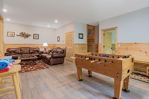 211 Misty Mountain Getaway 4 Bedroom Cabin
