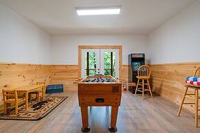 211 Misty Mountain Getaway 4 Bedroom Cabin