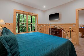 211 Misty Mountain Getaway 4 Bedroom Cabin