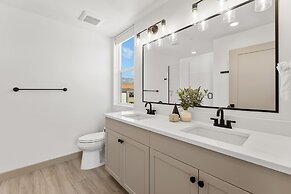 Retreat To Redrock #302 2 Bedroom Condo