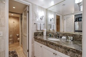 Oahu Royal Garden At Waikiki 2010 Condo