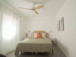 Beautiful Sunny Apartment