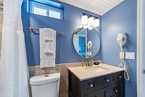 Inn at Camachee Harbor by Coolvacay
