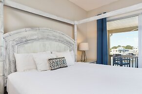 Inn at Camachee Harbor by Coolvacay
