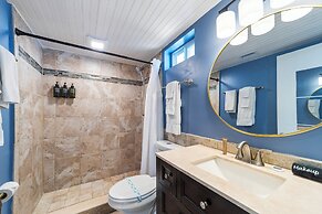 Inn at Camachee Harbor by Coolvacay