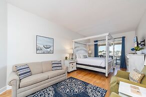Inn at Camachee Harbor by Coolvacay