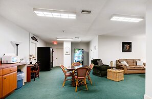 Inn at Camachee Harbor by Coolvacay