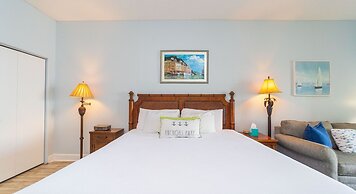 Inn at Camachee Harbor by Coolvacay