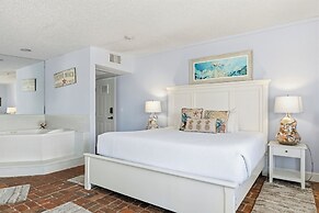 Inn at Camachee Harbor by Coolvacay