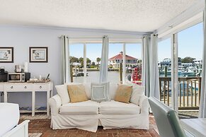 Inn at Camachee Harbor by Coolvacay