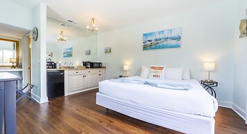 Inn at Camachee Harbor by Coolvacay