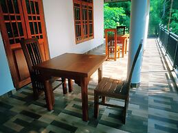 Four Seasons Safari Resort udawalawa