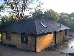Cottage With Heated Indoor Pool Tennis Court- 2142