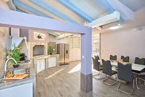 Hedera Estate, Villa Hedera XVI