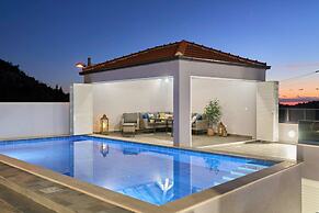 Hedera Estate, Villa Hedera XVI