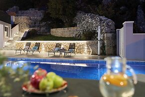 Hedera Estate, Villa Hedera XVI