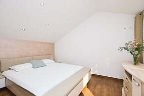 Hedera Estate, Villa Hedera XVI