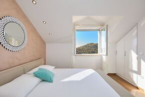 Hedera Estate, Villa Hedera XVI