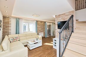 Hedera Estate, Villa Hedera XVI