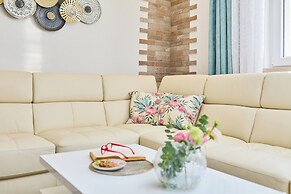 Hedera Estate, Villa Hedera XVI