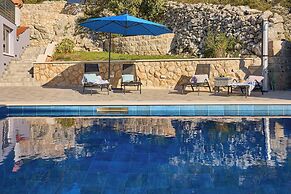 Hedera Estate, Villa Hedera XVI