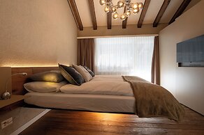 Elfi- luxury mountain bijou