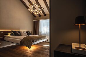 Elfi- luxury mountain bijou