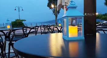 Amalia Rooms Sea View