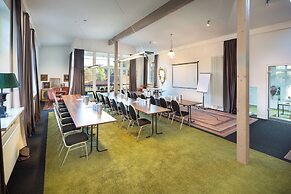 HRO Hotel Rittergut Osthoff GmbH