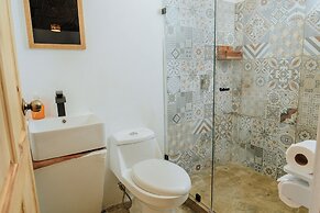 Bonding Coffee Roaster Café & Hotel