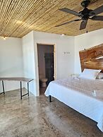 Bonding Coffee Roaster Café & Hotel