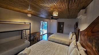 Bonding Coffee Roaster Café & Hotel