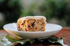 Bonding Coffee Roaster Café & Hotel