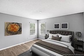 Six Bed Pool Villa in Resort -close to Disney