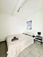 7 private Rooms in a spacious Villa