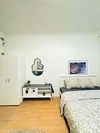 7 private Rooms in a spacious Villa