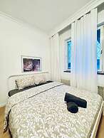 7 private Rooms in a spacious Villa