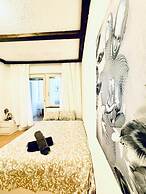 7 private Rooms in a spacious Villa