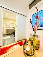 7 private Rooms in a spacious Villa