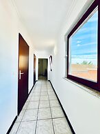 7 private Rooms in a spacious Villa