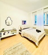 7 private Rooms in a spacious Villa