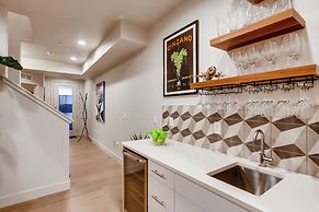 Old Town Group Retreat - New to Brewery District!