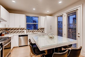 Old Town Group Retreat - New to Brewery District!