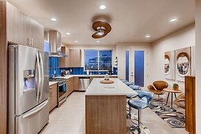 Old Town Group Retreat - New to Brewery District!