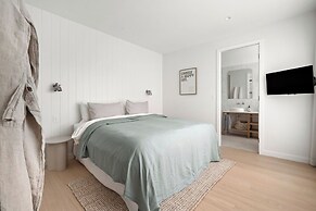 Rubus Residences, Berry - by Linnaeus Collection