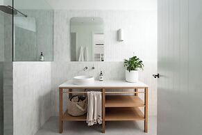 Rubus Residences, Berry - by Linnaeus Collection