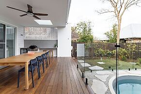 Rubus Residences, Berry - by Linnaeus Collection