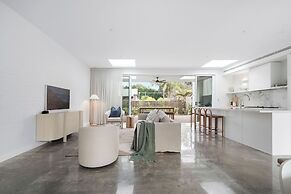 Rubus Residences, Berry - by Linnaeus Collection