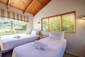 Tikirau Bay Views in Oneroa