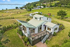 Tikirau Bay Views in Oneroa